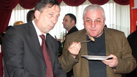 Va fi demis Crăciunescu de la CCA?** Dragomir: "Sunt vreo 9 cluburi care nu-l mai vor!" Soarta lui se va decide pe 9 iulie