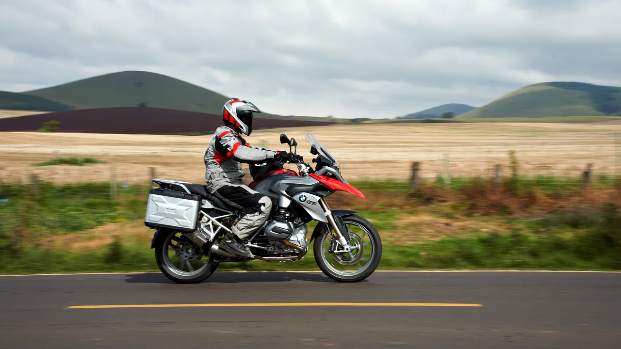 FOTO Lansarea noului BMW R 1200 GS!** Cel mai popular enduro-tourer, varianta 2013