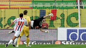 Hizo:** "Am avut noroc! Kuciak apără foarte bine!"