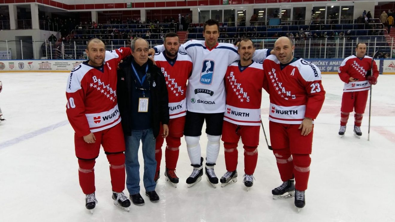 Un cunoscut antrenor român de hochei l-a desființat pe Aleksandr Lukașenko, aliatul lui Vladimir Putin în războiul cu Ucraina: „Se mișca în reluare pe gheață. Toți îi pasau numai lui pucul" | SPECIAL