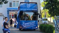 🚨 Petrecerea de titlu a Universității Craiova. Campionii sărbătoresc cu suporterii în Piața „Mihai Viteazul”