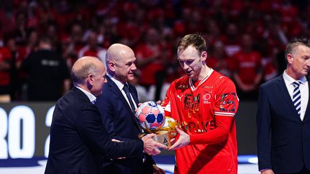 Cel mai bun jucător al lumii se întoarce la București, iar campioana are o veste excelentă pentru fani