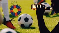 Așa ceva nu s-a mai văzut la FCSB: „Le dădeam să bea în cantonament și îi puneam să danseze”