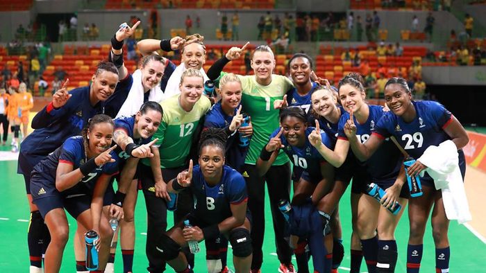 Franța se califică în semifinale, după un miracol care a semănat cu finala Mondialului din 2003. Surprinzător, "grupa României" a pierdut deja două reprezentante în "sferturi"