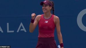 Sorana Cîrstea s-a calificat în „optimi" la Washington după ce a salvat 7 mingi de set! Victoria cu numărul 99 în fața sportivelor din Top 50 WTA