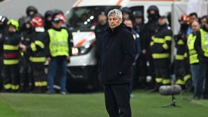 Pe cine bagă Mircea Lucescu de urgență în lotul României, în locul lui Florin Tănase
