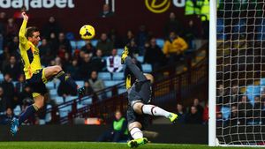 VIDEO - Faza în care Premier League a înghețat! "E trist ce s-a întâmplat! Jucătorul își cere scuze non-stop"