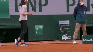Patricia Țig, huiduită copios pe centralul de la Roland Garros! Ce s-a întâmplat și cum le-a răspuns spectatorilor | VIDEO