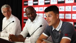 Românul Adrian Ursea este noul antrenor principal al echipei Nice, în locul lui Patrick Vieira. Anunțul oficial a fost făcut chiar de clubul francez