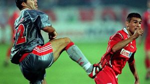 "Câinii" l-au "renegat" pe Mutu:** "M-a deranjat că s-a autopropus la Steaua! E un golan, un tip neserios"