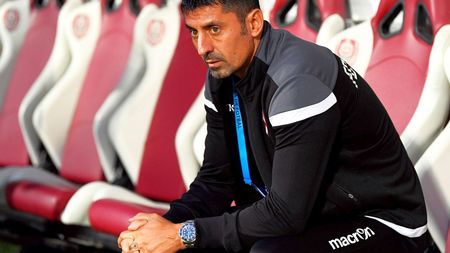 Rămâne Dănciulescu la Dinamo sau dă curs ofertei primite? „Ai crescut cu noi, vino aici și îți dăm mână liberă!” | EXCLUSIV