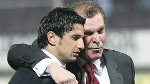 Șumi, ca Lucescu jr! Dinu Gheorghe: "În 2004 am început în aceleași condiții"