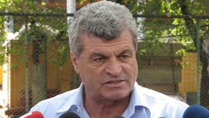 "Nu avem bani, dar vrem să împrumutăm tineri, care să vină în Giulești cu sufletul!"