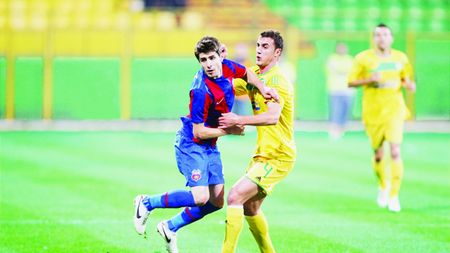 "Dulăul" iese la atac: 'Steluțele de pe tricourile Stelei au fost puse alții! De câțiva ani, termină în spatele Vasluiului!'