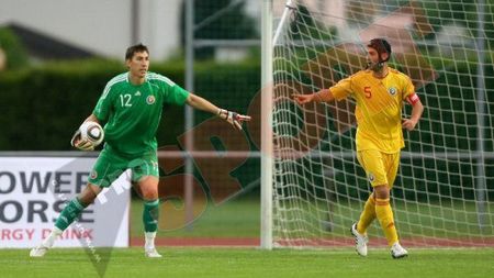 La pământ! Degringolada continuă