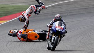 Marquez penalizat cu un punct, pentru că a provocat căzătura lui Pedrosa, la GP-ul Aragonului