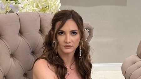 Ce frumoasă este Claudia, fiica discretă a lui Victor Pițurcă! Este o apariție foarte rară și imaginile cu ea sunt la fel de speciale. GALERIE FOTO