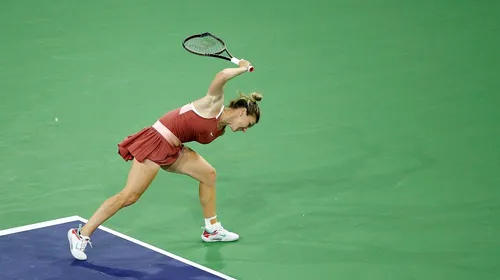 Izbucnirea nervoasă a Simonei Halep a amuțit tribunele la Indian Wells! Arbitrul semifinalei cu Iga Swiatek a sancționat-o imediat | VIDEO