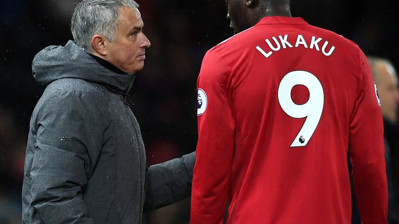 Mourinho a găsit explicația pentru forma slabă prin care trece Lukaku: "Nu mai are ghete :)"