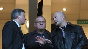 CFR nu vrea să pice la mijloc în scandalul Craiova-FRF!** Paszkany: "Sper să nu se ajungă acolo!" Cum pot suferi și ardelenii de pe urma dezafilierii Științei