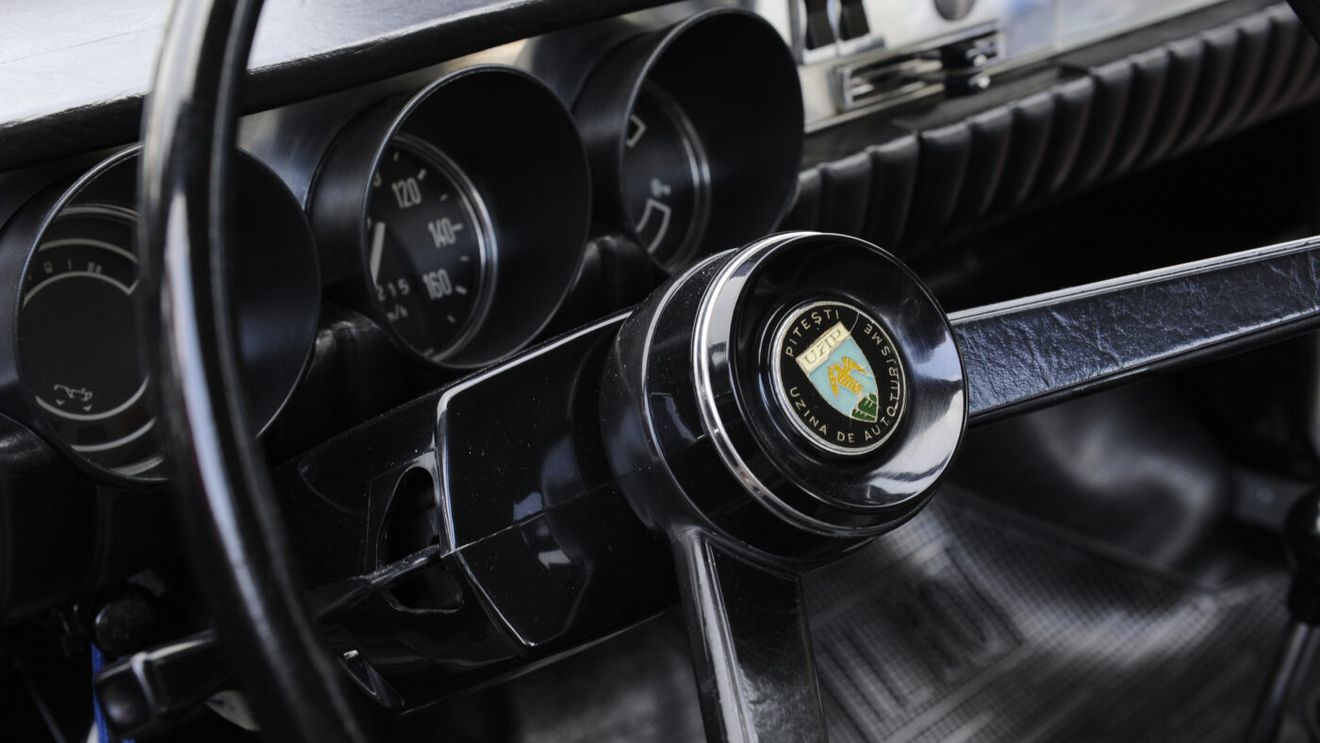 Ce însemna Dacia neagră pe timpul lui Nicolae Ceaușescu. Gigi Becali: „Îți dai seama să te împrietenești cu el?”