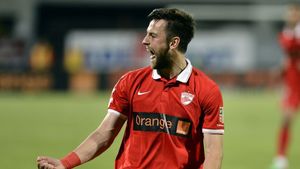 Bilinski: "Ar fi o onoare să devin golgheterul României". Cel mai mare vis al atacantului: "Să joc alături de Lewandowski în naționala Poloniei"