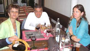 La Parlament are echipă!