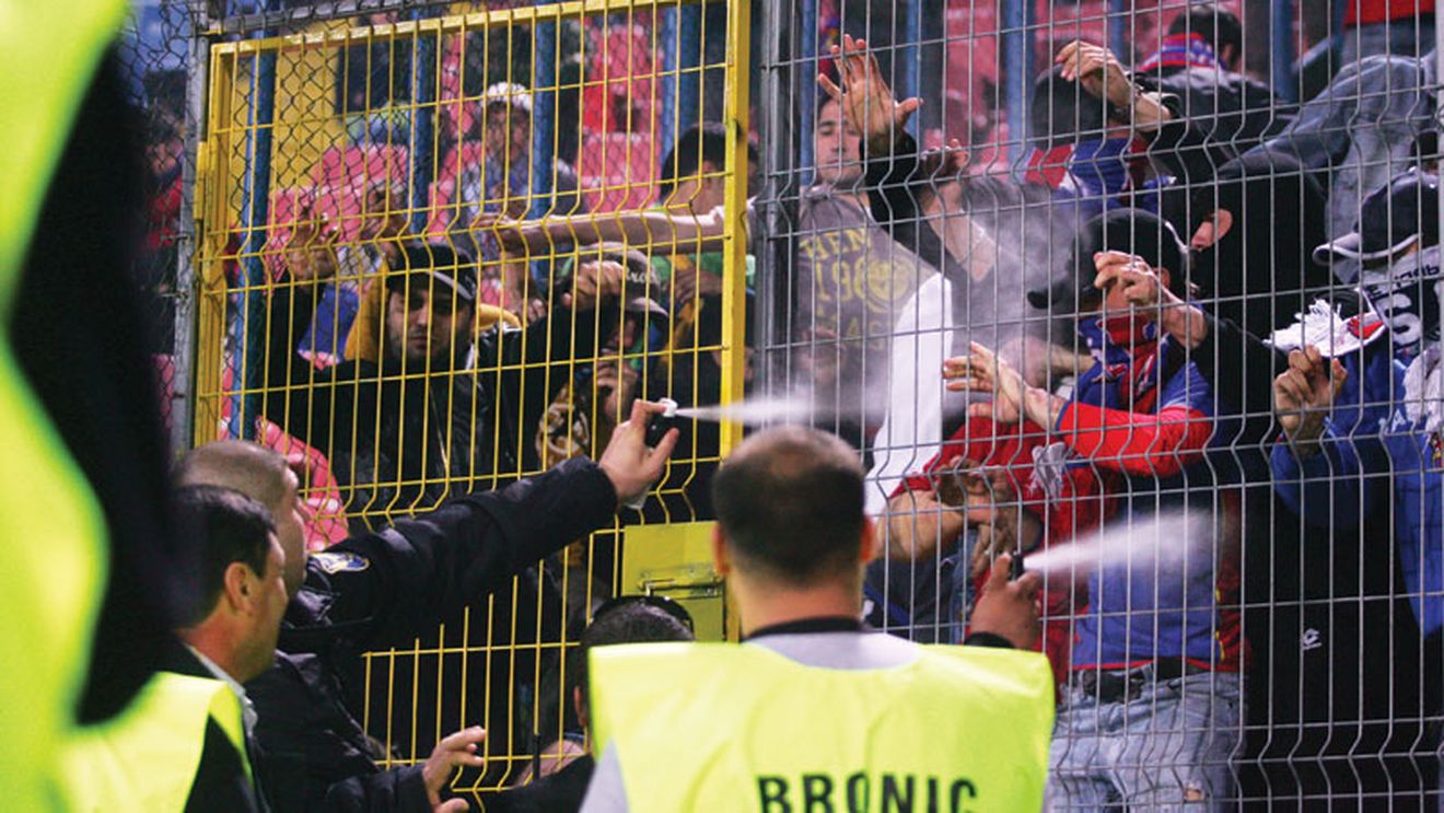 Steaua, fără galerie în „Groapă"?