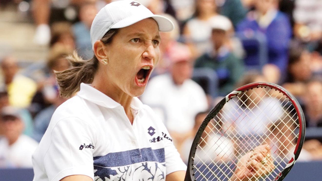 IRINA SPÎRLEA 45 | "La Indian Wells n-a fost trofeu pentru finalistă, i-au dat doar câștigătoarei. Nu știu de ce în acel an mi-au dat doar un trandafir". Trei seturi cu Irina Spîrlea, aniversata zilei