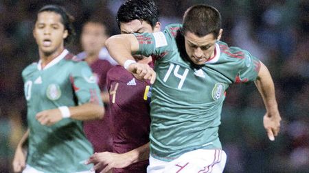 Cu fotbalul în sânge!** Chicharito este al treilea membru al familiei care evoluează pentru Mexic la Cupa Mondială