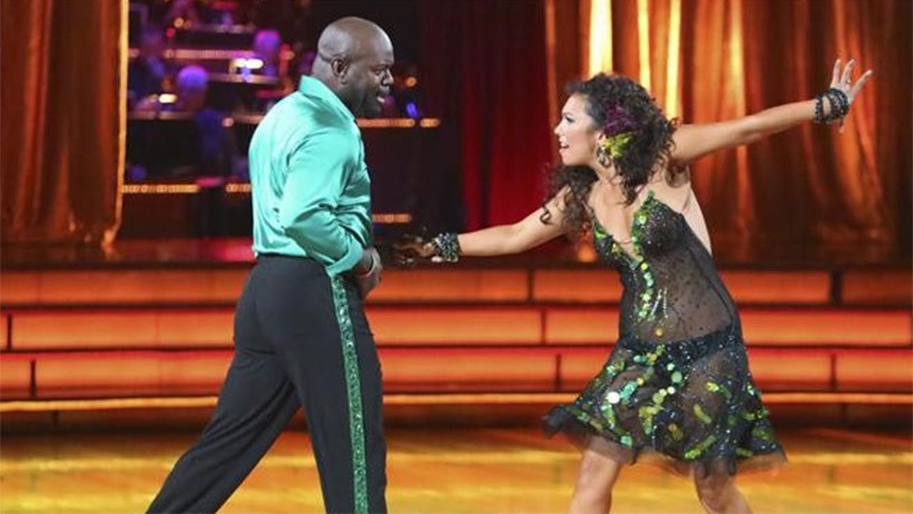 A câștigat "Dansez pentru tine" alături de un fost star din NFL, iar acum a devenit o țintă pentru paparazzi. FOTO Cum a fost surprinsă Cheryl Burke