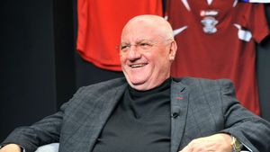 Jucătorul de la CFR care l-a impresionat pe Dumitru Dragomir. „N-am zis că e manechin, dar arată bine în toate ipostazele!” | VIDEO EXCLUSIV ProSport LIVE