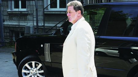 "Îl cunosc pe cel care i-a oferit bani lui Cristea!** E un apropiat al Stelei!"