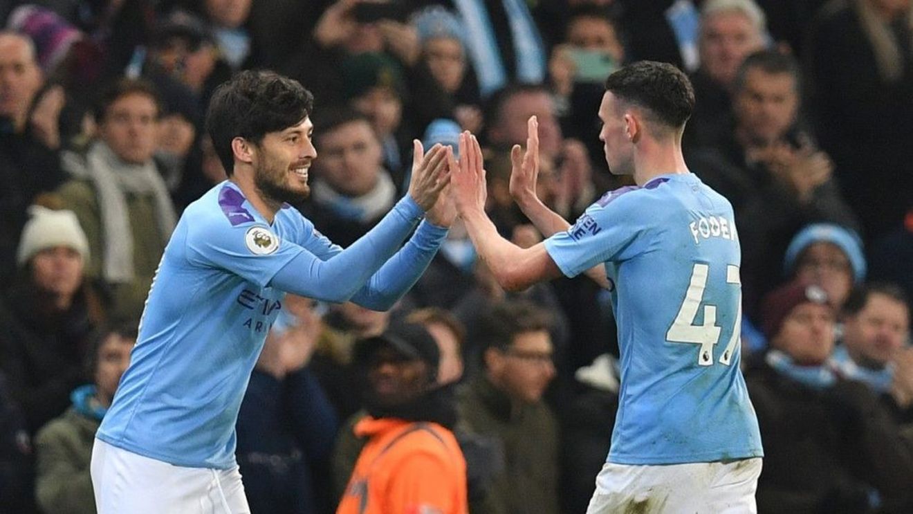 Povestea de viață impresionantă a lui Phil Foden, mijlocaș la Manchester City. A devenit tată la vârsta de 18 ani și le-a cumpărat părinților o casă în valoare de două milioane de lire sterline