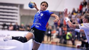 Liga Campionilor: Elizabeth Omoregie vs. Krim! "Va fi ciudat să joc împotriva lor, să îmbrac alt tricou"