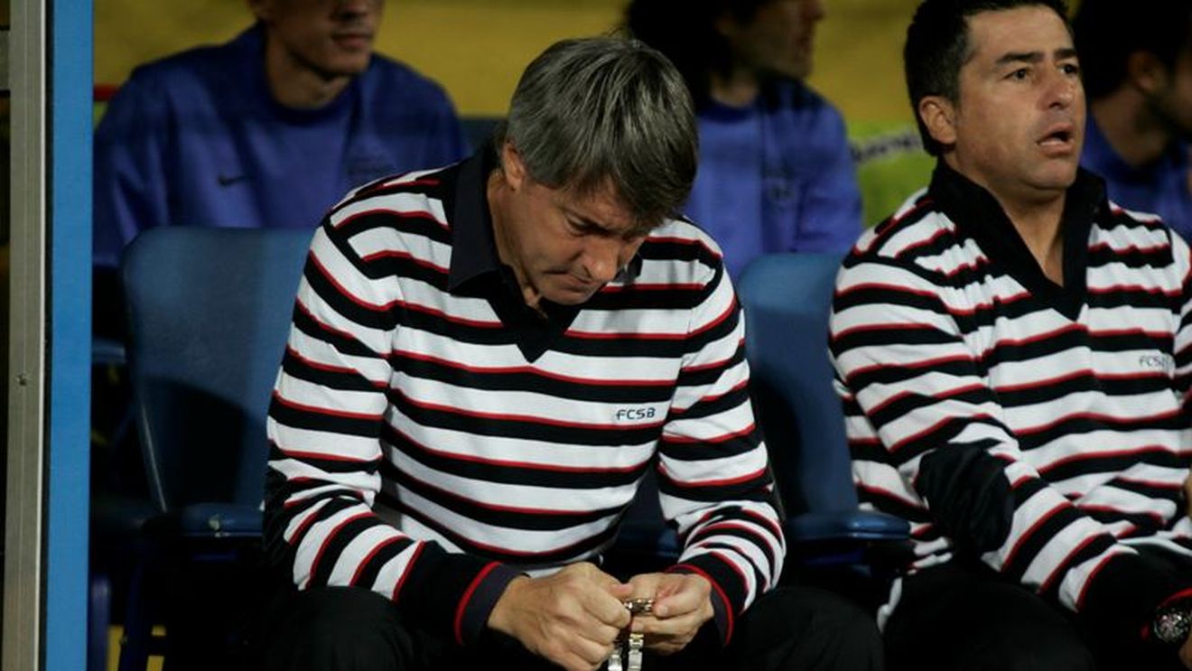 Bergodi,** ce le spui la pauză?