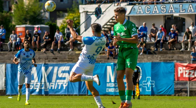 A șasea victorie la rând în Liga 2 pentru Corvinul! Hunedorenii au învins fără probleme CSC Dumbrăvița și Florin Maxim e încrezător: ”Să păstrăm ritmul cât de mult posibil”