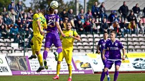 Argeșul protestează în cor față de arbitraj și programările meciurilor din play-off. Totul, înaintea derby-ului local cu CS Mioveni. Ionuț Badea a avut replică și pentru Erik Lincar