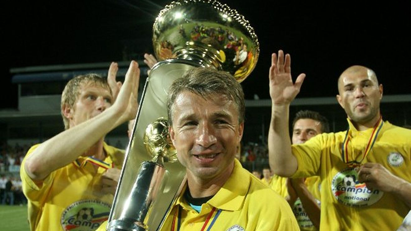 Dan Petrescu, antrenorul anului 2009:** "Krasnodar va fi Unirea 2!"**