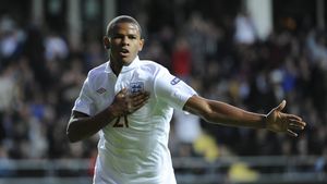 Fraizer Campbell a semnat cu Sunderland