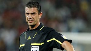 Un ungur va conduce finala BarÃ§a-United!** "Diavolii" au procentaj de 100% cu el la centru