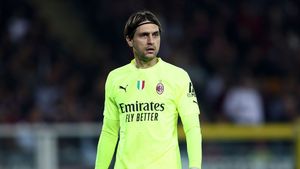 Ciprian Tătărușanu, învins în meciul dintre Inter și AC Milan. Cum s-a descurcat portarul român în Derby della Madonnina