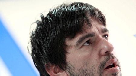 "Borcea insistă să vin la Dinamo, dar eu vreau la Poli"