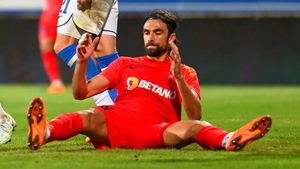 Andrea Compagno, uluit în fața jurnaliștilor italieni înaintea partidei cu West Ham: „Nu-mi vine să cred că voi juca împotriva lor!” Atacantul a dezvăluit marele său regret din perioada de la FC U Craiova