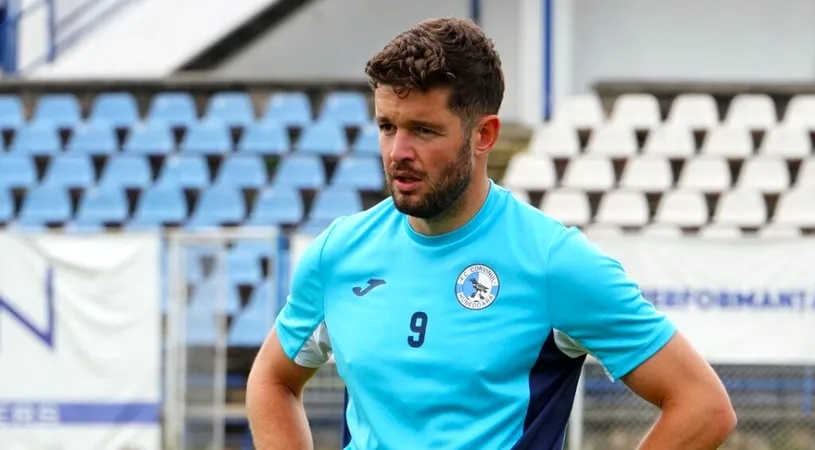 Un singur gol l-a propulsat în SuperLiga României. Sergiu Buș, prezentat de noua sa echipă după ce a reziliat cu Corvinul