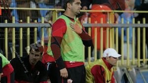 Ciobotariu: "Am avut o tresărire de orgoliu!"** Borcea anunță 3 transferuri: "Voi scoate bani, n-am ce să fac"