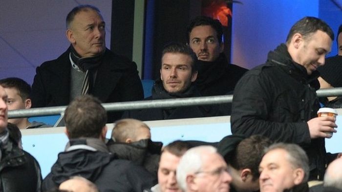 FOTO Gestul care i-a scandalizat pe fanii lui City: ** David Beckham i-a UMILIT pe "cetățeni" chiar la ei acasă