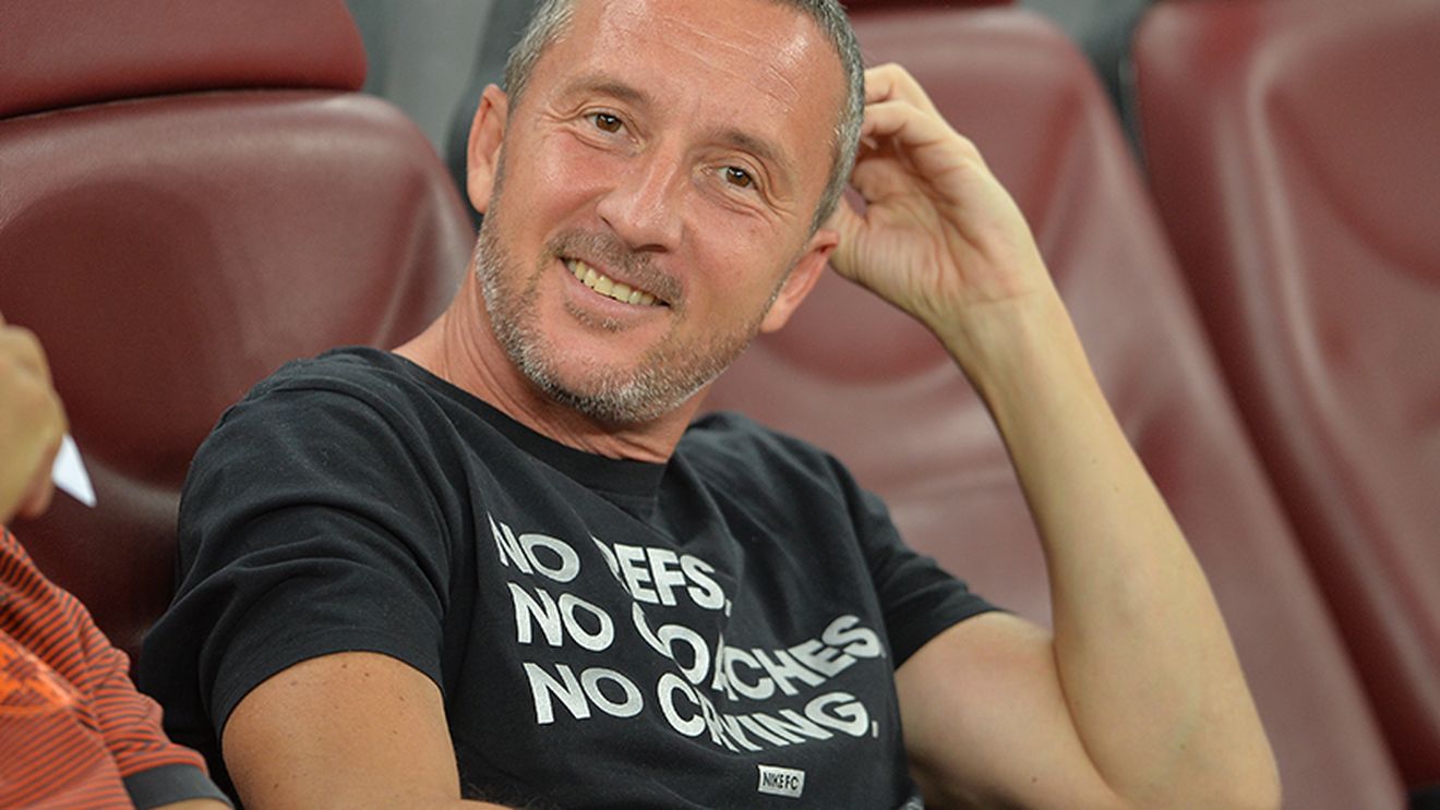 Când încurajările depășesc limita! Derapaj marca Mihai Stoica în timpul meciului Halep - Șarapova: "Hai Simona, bate calul dopat și răcnitor"