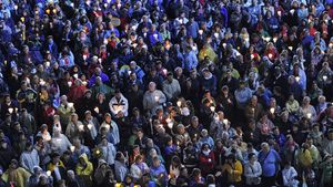 DISPARE** echipa care a "dat" cel mai cunoscut imn din fotbalul românesc! VIDEO