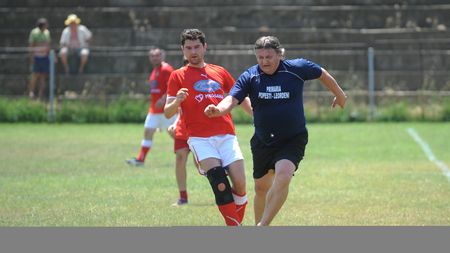 VIDEO | La patru luni după ce a ieșit din spital, Dănuț Lupu se bate pentru promovarea în Liga a III-a în calitate de jucător
